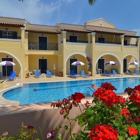 Clio Apartments Сідарі Екстер'єр фото